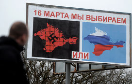 Рекламный щит в Симферополе, посвященный референдуму 16 марта